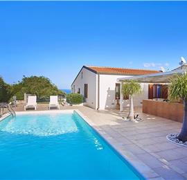 3 bedroom villa with pool and sea views near Scopello, sleeps 6